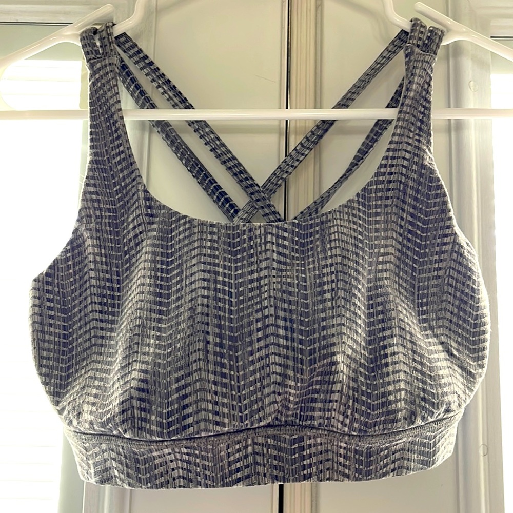 LULULEMON sports bra. Gray pattern Size 8